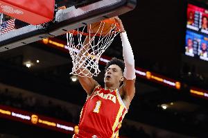 苦苦支撑！杰伦·约翰逊半场8中5独得14分4板5助 三分4中2